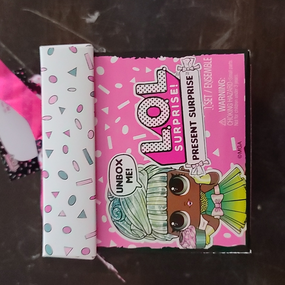 LOL Surprise! Present Suprise doll